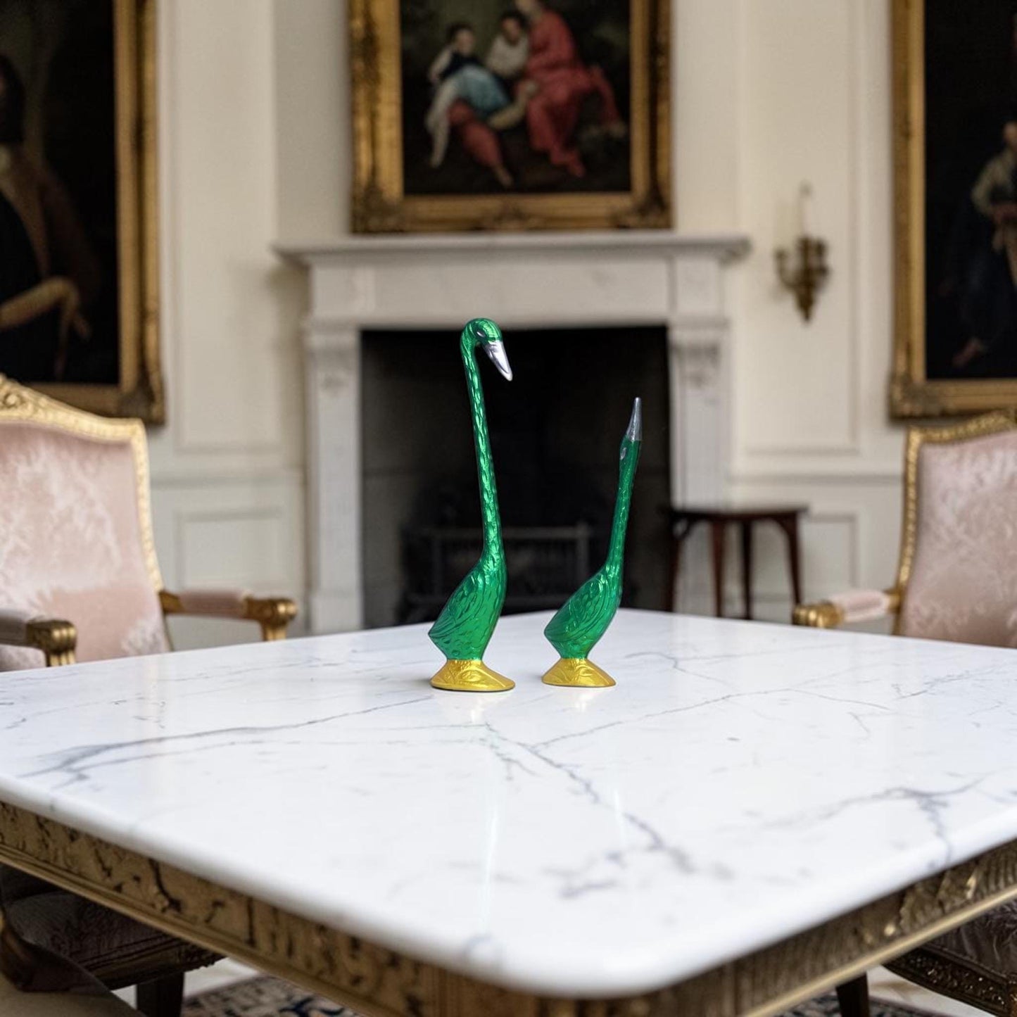 Rich Hand-painted Aluminum Swan Duo Sculpture, Modern Green Gold Bird Figurine, Elegant Swan for Anniversary Gifting, Unique Decorative art