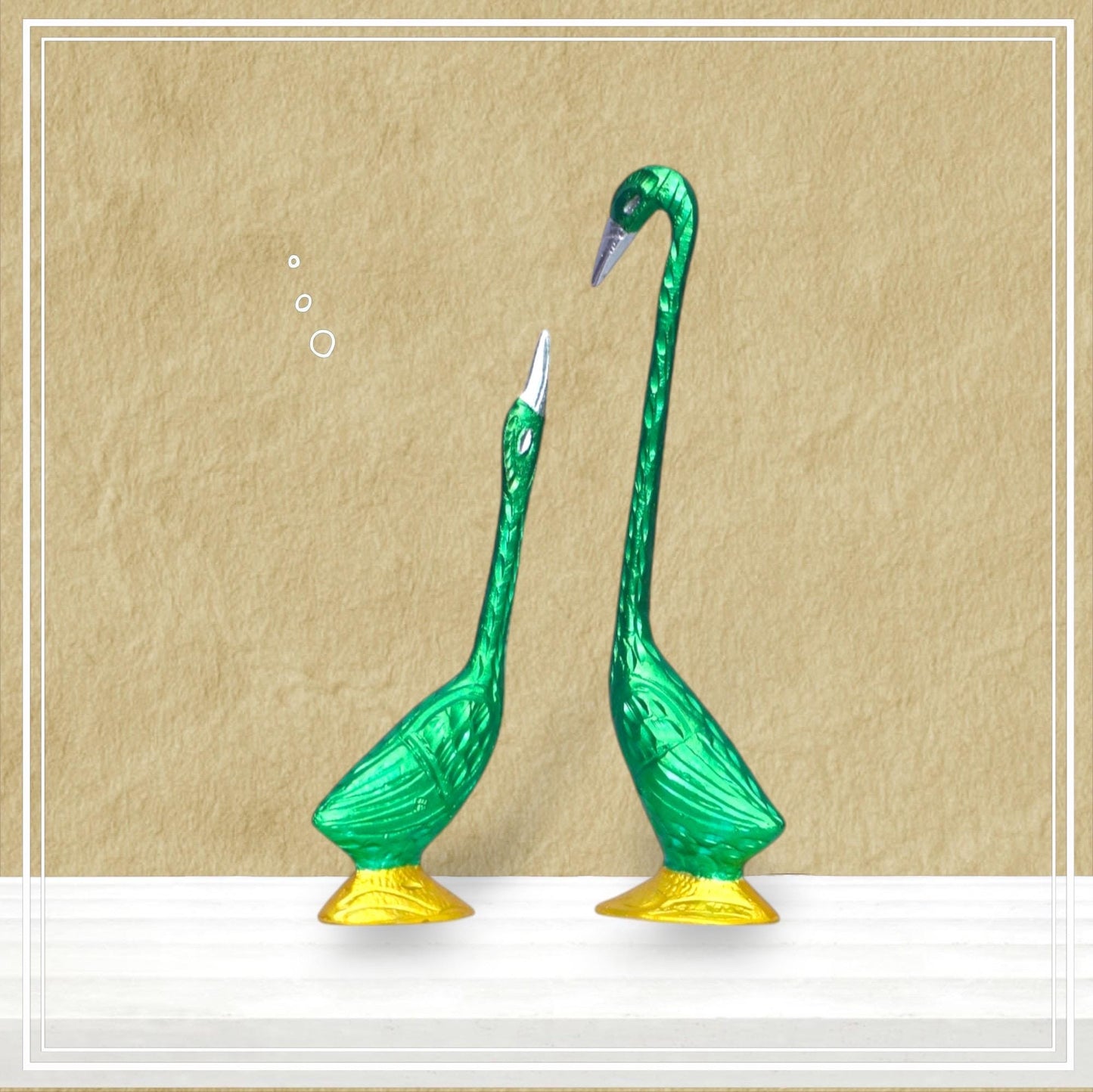Rich Hand-painted Aluminum Swan Duo Sculpture, Modern Green Gold Bird Figurine, Elegant Swan for Anniversary Gifting, Unique Decorative art